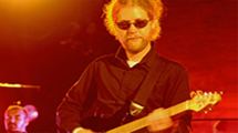 MCM guitarist Julian Gramm